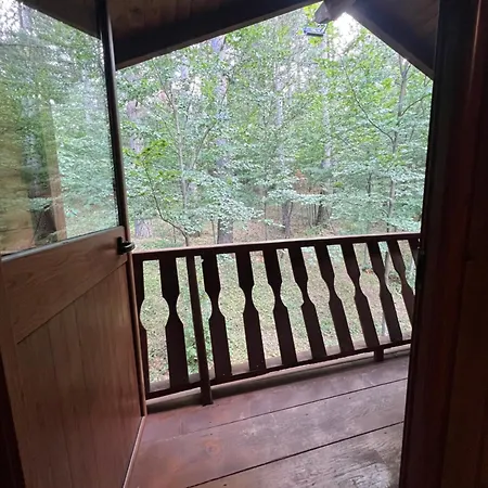 Pepaj بيت خشبي Razëm