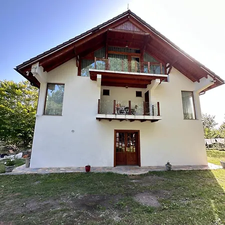 Lodge Pepaj