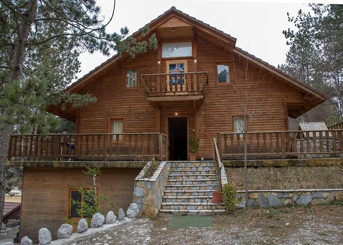 Lodge Pepaj *