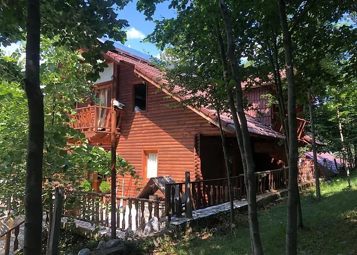 Pepaj Lodge *